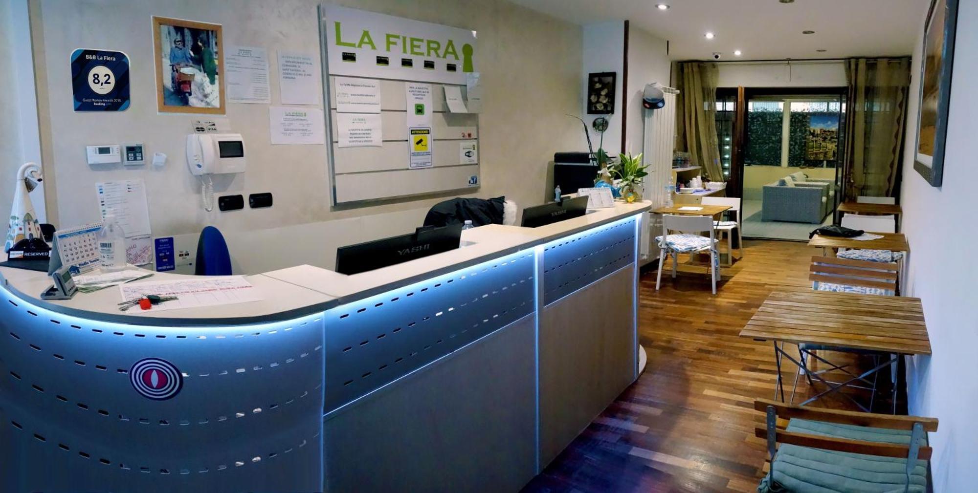 La Fiera Guesthouse Fiumicino Eksteriør billede